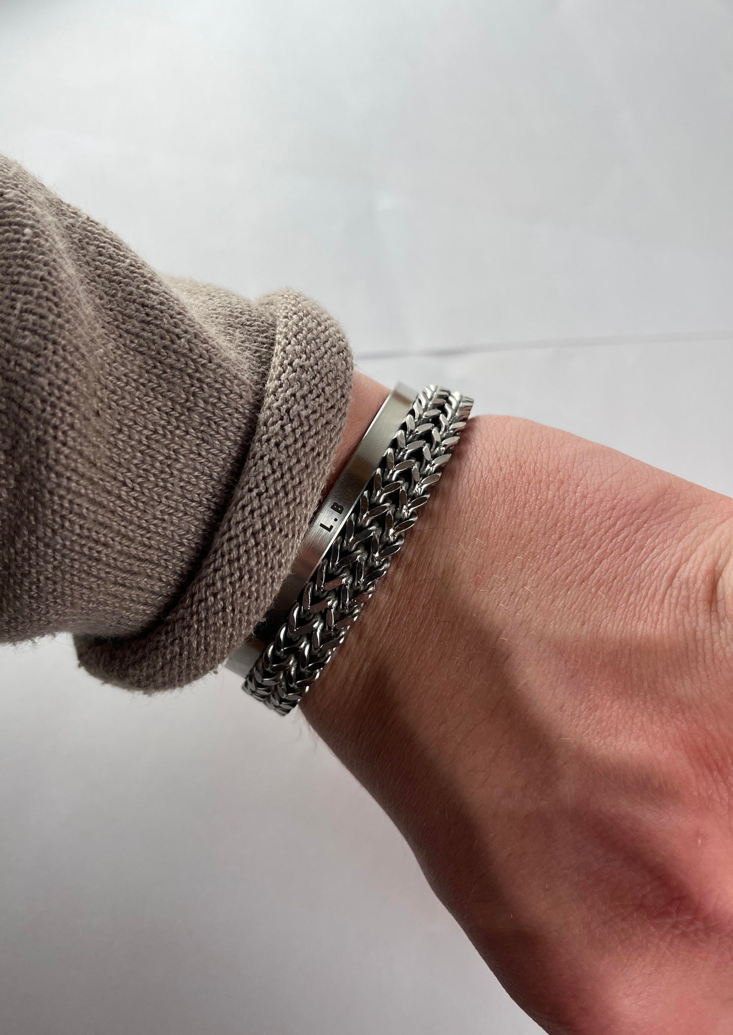 L.B Premium armband™